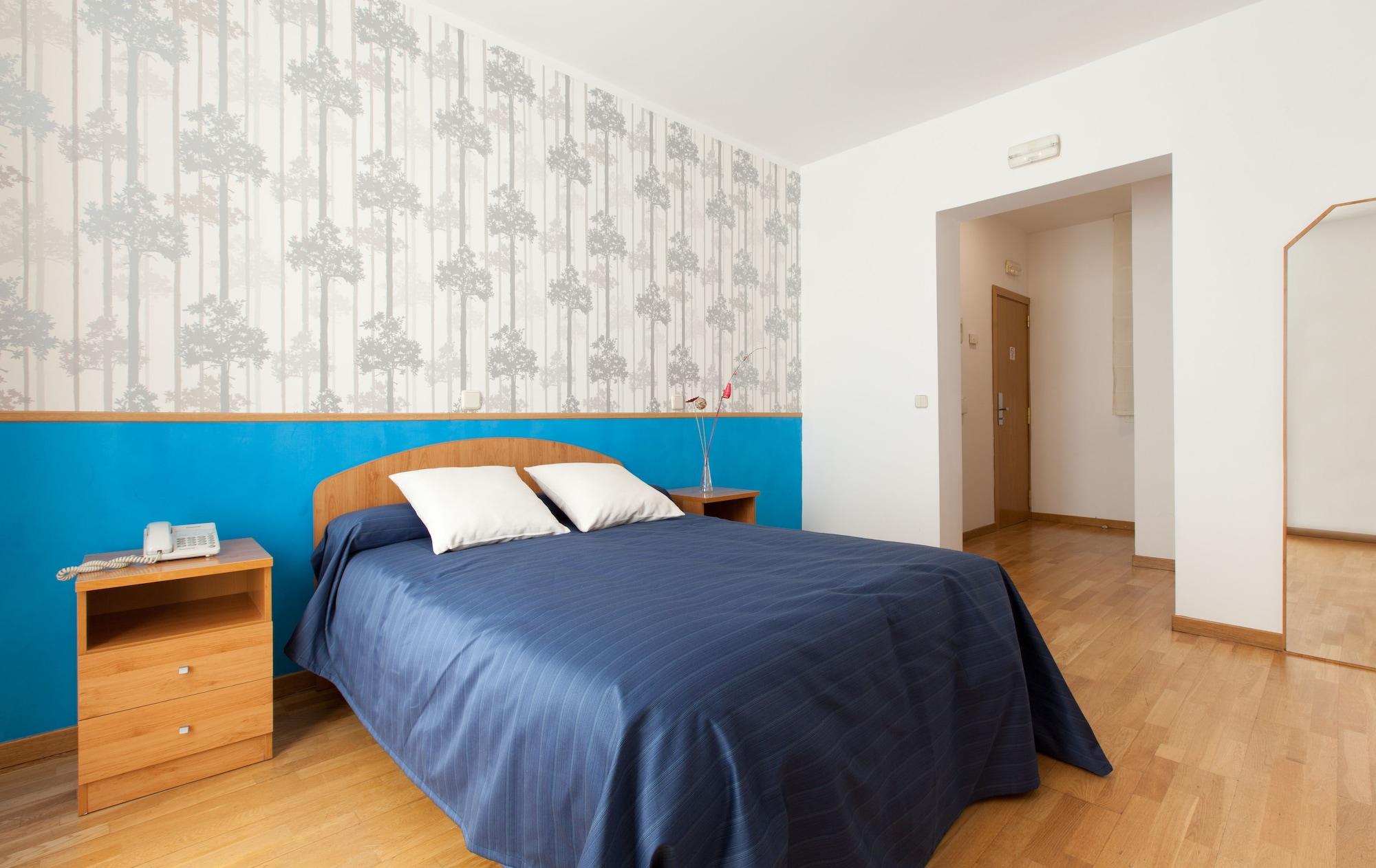 Hostal Montaloya Madrid Exteriér fotografie