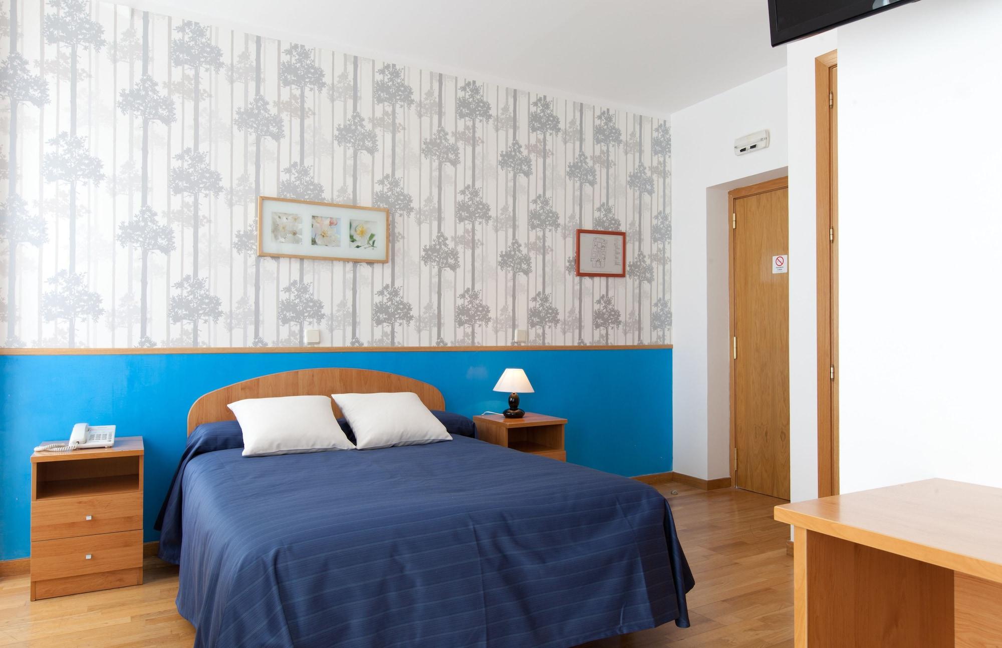 Hostal Montaloya Madrid Exteriér fotografie